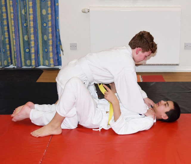 Ground Strangle