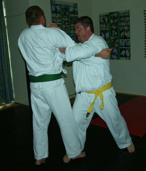 Shoulder Lock